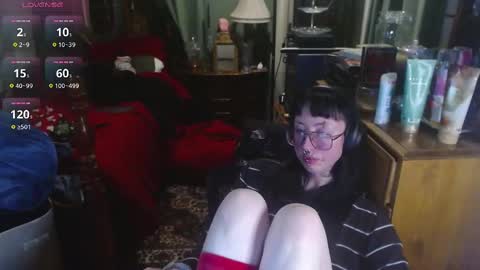 Snapshot of orookun chatting on 11.21.25 orookun online show from 11.21.25