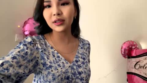 Angel online show from 10.11.25