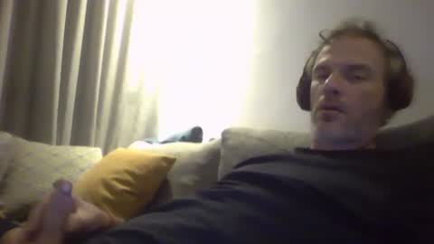 Snapshot of orwel09 chatting on 01.12.25 orwel09 online show from 01.12.25