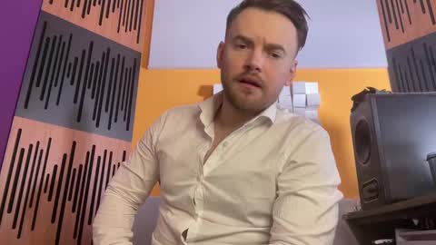 Snapshot of oscarsavage chatting on 02.13.25 Oscar Steel Savage online show from 02.13.25