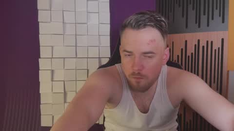 Snapshot of oscarsavage chatting on 03.10.25 Oscar Steel Savage online show from 03.10.25