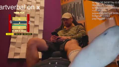 Snapshot of oscarsavage chatting on 11.06.25 Oscar Steel Savage online show from 11.06.25