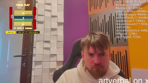Snapshot of oscarsavage chatting on 11.12.25 Oscar Steel Savage online show from 11.12.25