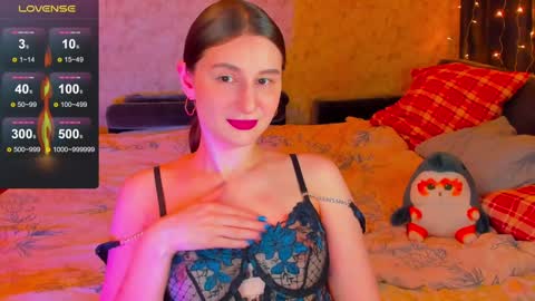 Snapshot of oskar_fucker chatting on 12.30.24 Leliana online show from 12.30.24