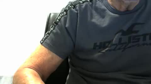 Ossi online show from 11.27.25