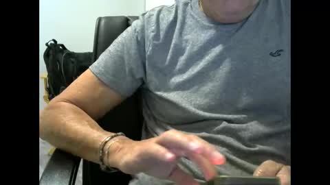 Ossi online show from 12.04.25