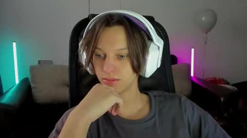 Snapshot of ostin_meoww chatting on 01.17.26 Ostin online show from 01.17.26