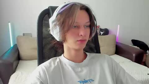 Snapshot of ostin_meoww chatting on 02.03.26 Ostin online show from 02.03.26