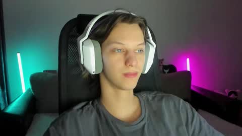 Snapshot of ostin_meoww chatting on 02.08.26 Ostin online show from 02.08.26