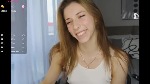 Snapshot of ottiliebolyard chatting on 11.01.25 Anne online show from 11.01.25