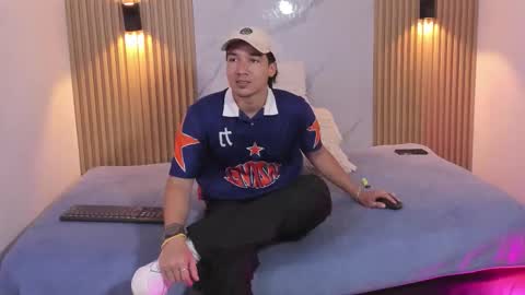 Otto Andrew online show from 03.19.26