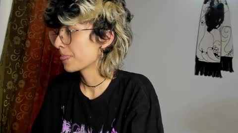 Snapshot of ottoyan_ chatting on 12.02.24 Otto 3 online show from 12.02.24