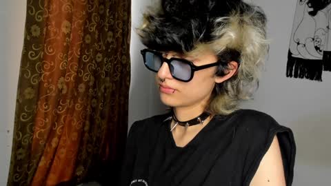 Snapshot of ottoyan_ chatting on 12.13.24 Otto 3 online show from 12.13.24