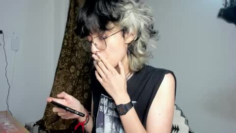 Snapshot of ottoyan_ chatting on 02.04.25 Otto 3 online show from 02.04.25