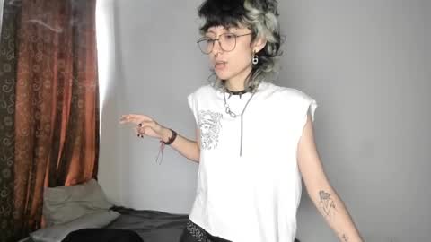 Snapshot of ottoyan_ chatting on 02.22.25 Otto 3 online show from 02.22.25