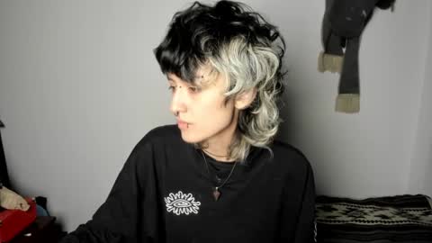 Snapshot of ottoyan_ chatting on 03.05.25 Otto 3 online show from 03.05.25