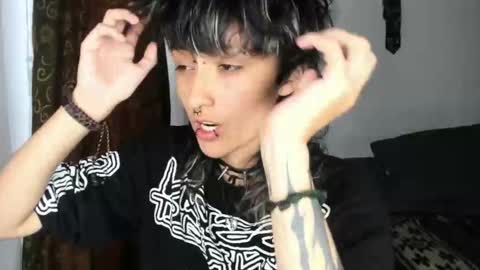 Snapshot of ottoyan_ chatting on 09.26.25 Otto 3 online show from 09.26.25