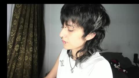 Snapshot of ottoyan_ chatting on 11.30.25 Otto 3 online show from 11.30.25