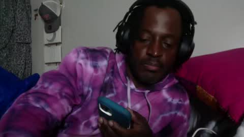 Snapshot of outkast8033 chatting on 10.27.25 Dude online show from 10.27.25