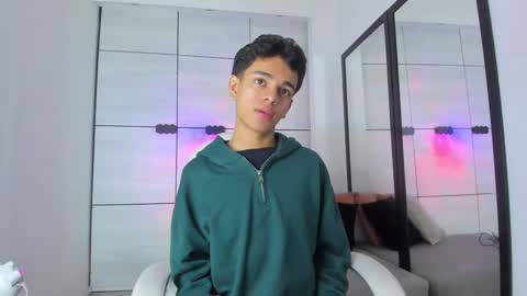 Owen Johnson online show from 10.12.25