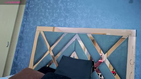 owen desmond online show from 10.20.25