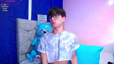 Snapshot of owenblue__ chatting on 12.27.24 Owen  Independent model  online show from 12.27.24