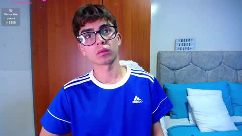 Snapshot of owenblue__ chatting on 01.14.25 Owen  Independent model  online show from 01.14.25