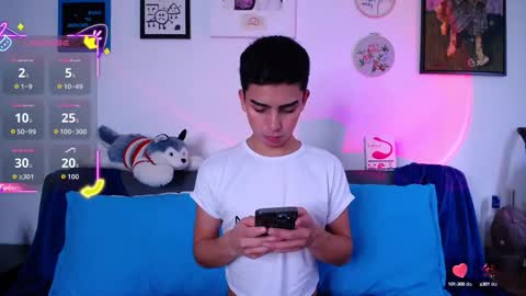 Snapshot of owenblue__ chatting on 09.27.25 Owen  Independent model  online show from 09.27.25
