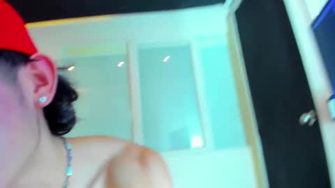 Snapshot of owenn_17 chatting on 10.17.25 owwn online show from 10.17.25