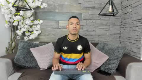 Owen online show from 10.14.25