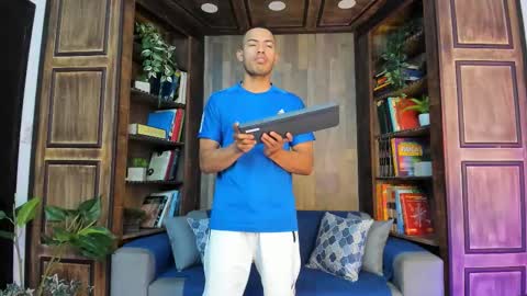 Owen online show from 10.15.25