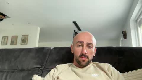 oxlade59 online show from 11.12.25