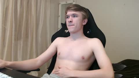 Snapshot of oydikey chatting on 09.18.25 Oydin online show from 09.18.25