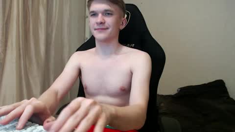 Snapshot of oydikey chatting on 10.04.25 Oydin online show from 10.04.25