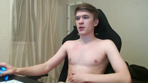 Snapshot of oydikey chatting on 12.04.25 Oydin online show from 12.04.25