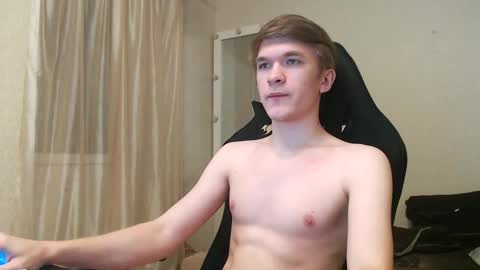 Snapshot of oydikey chatting on 12.14.25 Oydin online show from 12.14.25