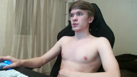 Snapshot of oydikey chatting on 12.19.25 Oydin online show from 12.19.25