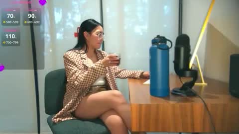 ozhmara online show from 11.10.25