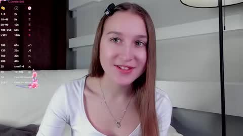 Caroline or just Lina online show from 12.03.25