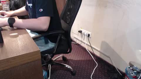 ozilla0699 online show from 12.30.24