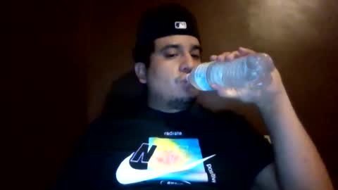 Snapshot of ozlo chatting on 10.22.25 ozlo online show from 10.22.25