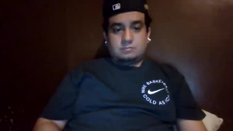 Snapshot of ozlo chatting on 10.25.25 ozlo online show from 10.25.25