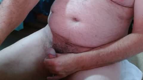 Snapshot of ozzieozzieoi chatting on 12.02.24 HairyolOz online show from 12.02.24