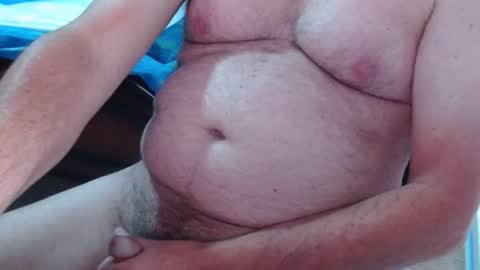 Snapshot of ozzieozzieoi chatting on 10.29.25 HairyolOz online show from 10.29.25