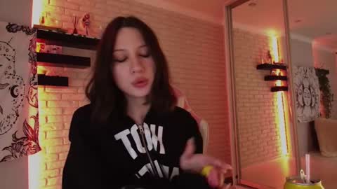 Snapshot of p0rsche911 chatting on 12.15.24 Alice online show from 12.15.24