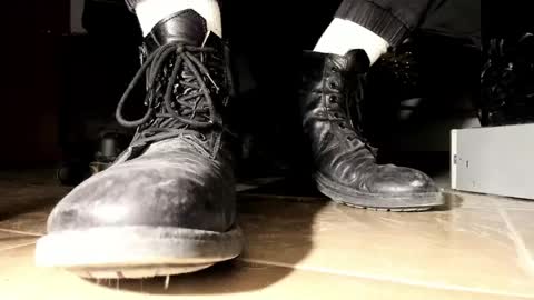 Snapshot of pablomenesssl chatting on 05.31.26 Pablo Meness online show from 05.31.26