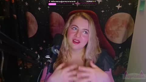 Snapshot of paigestation chatting on 10.27.25 PaigeStation online show from 10.27.25