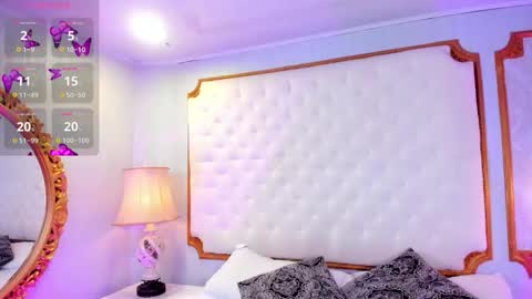 PaIIgePeach online show from 10.23.25