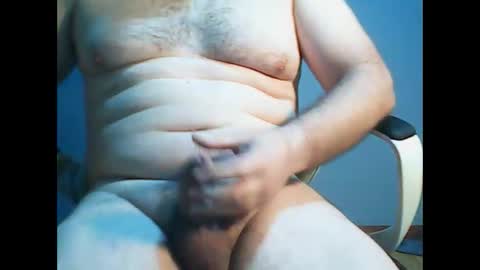 Snapshot of pajero1976 chatting on 10.15.25 pajero1976 online show from 10.15.25