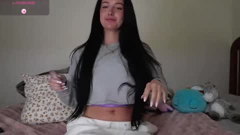 Holly  online show from 10.26.25